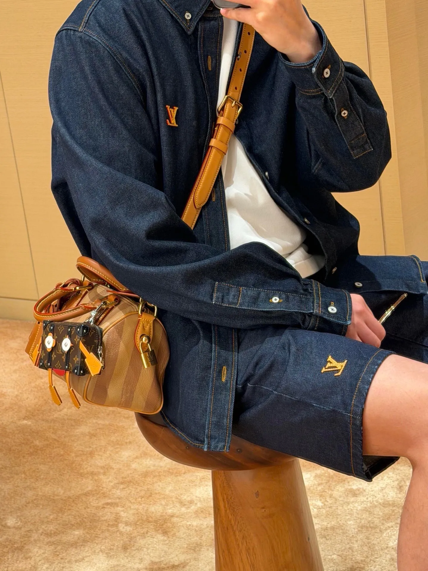 Louis Vuitton/Louis Vuitton leather logo denim shorts